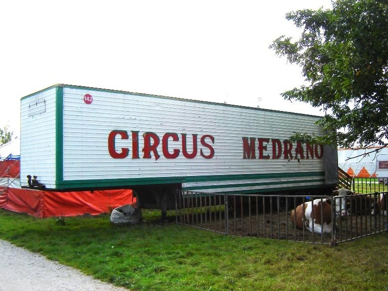 trailer_142_CircusMedrano.JPG