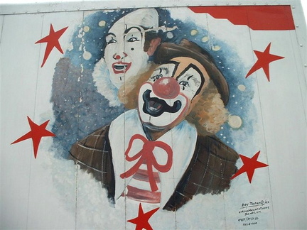 beschildering 3 clowns Dokkum 30-06-05