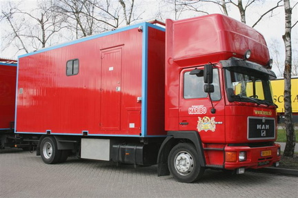 truck MAN 12-192 (BB-DB-28) tbv kassa-container