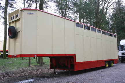 trailer (gesloten tandem-asser) tbv transport dieren (voorheen Renz Berlin) nieuw in 2009b  (OPR-VG-27)