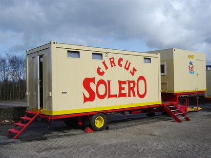 trailer met toiletcontainer2