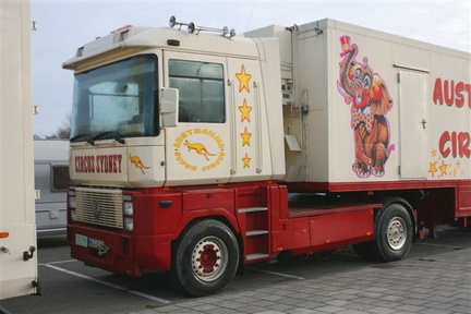 truck Renault Magnum (HB-L-8144)