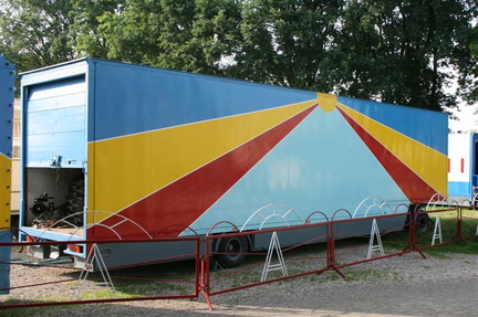 pakwagen (met facade beschildering)R