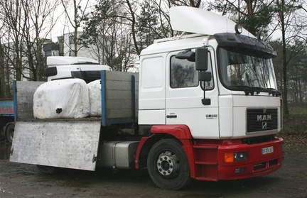 truck MAN 14-264 (SFA-K-317)