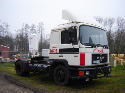 MAN 12-232 truck (LER-AY-450)
