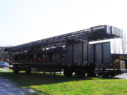 trailer (enkel-asser)(middenbouw) tbv chapiteau (op transport)3