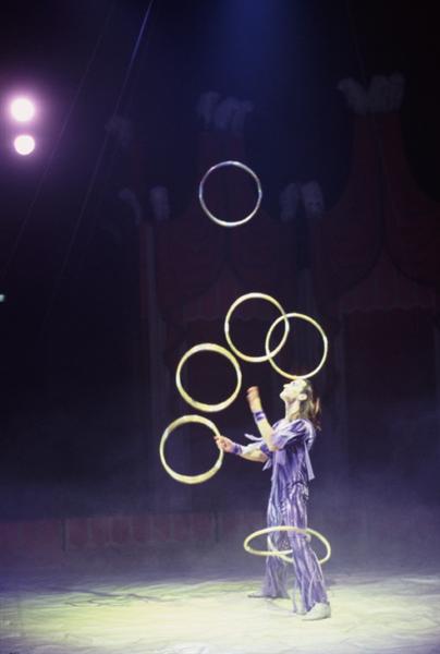22 15-918 Valeriy jongleur